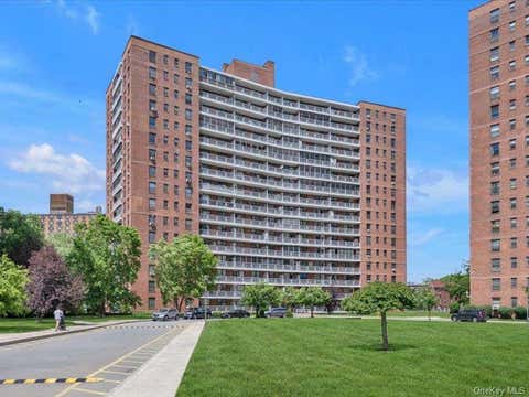 Homes For Sale - 61-25 98th Street #10J<br/> Rego Park, NY 11374