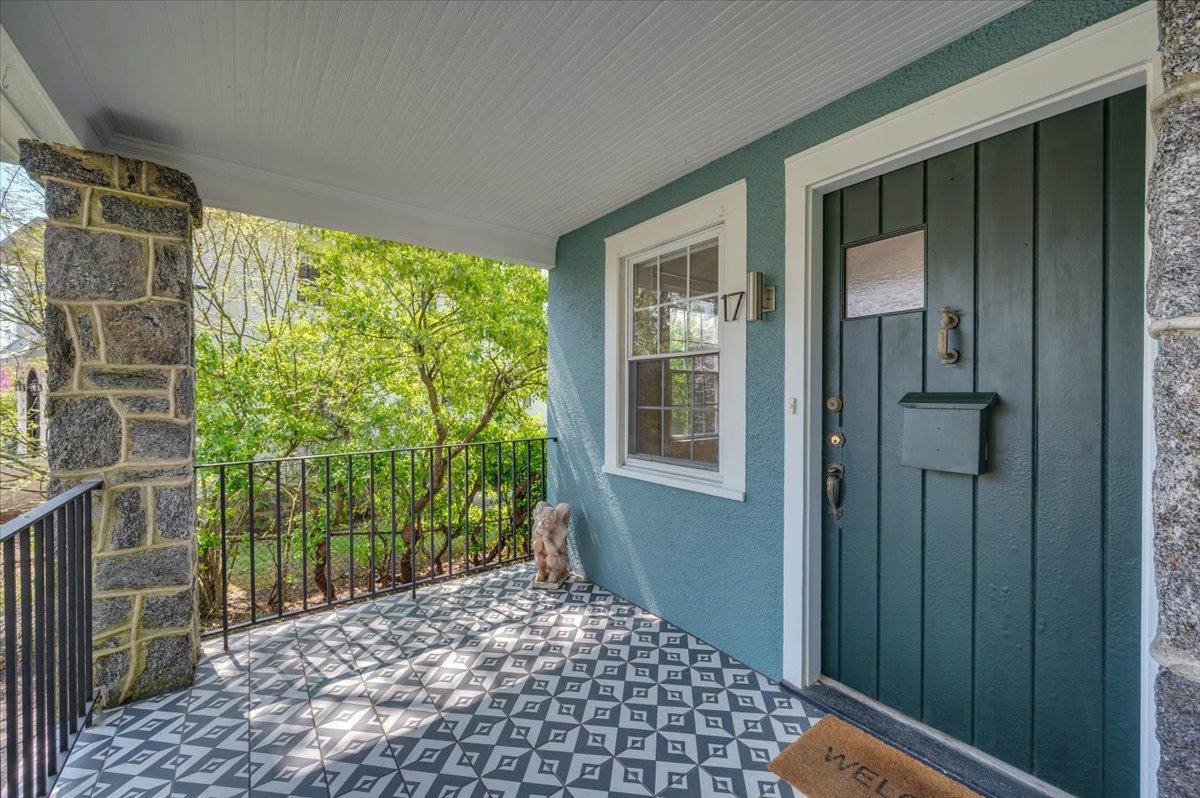 17 Barnum Road