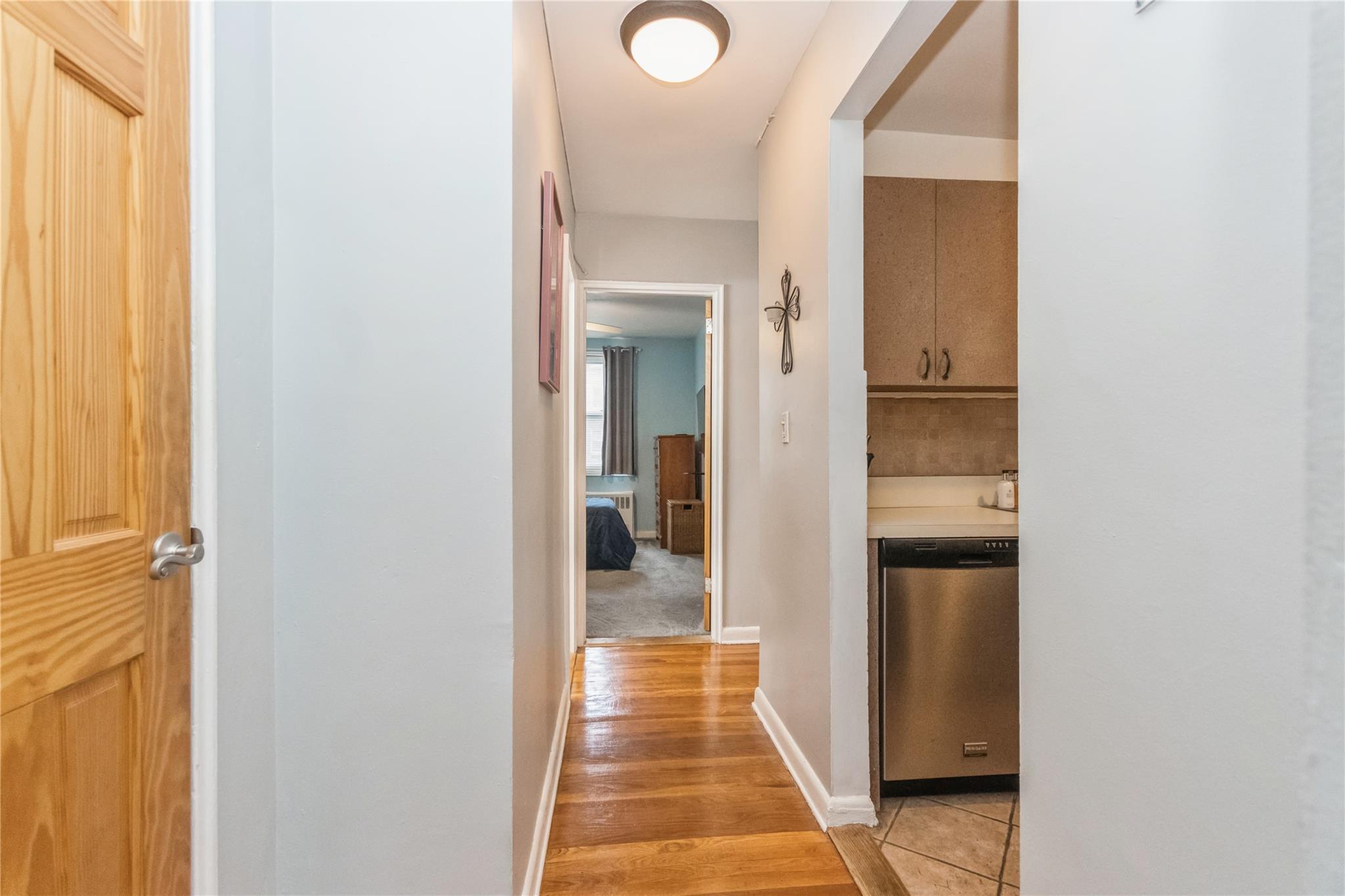 4 Sadore Lane #5L, Yonkers, New York image 15