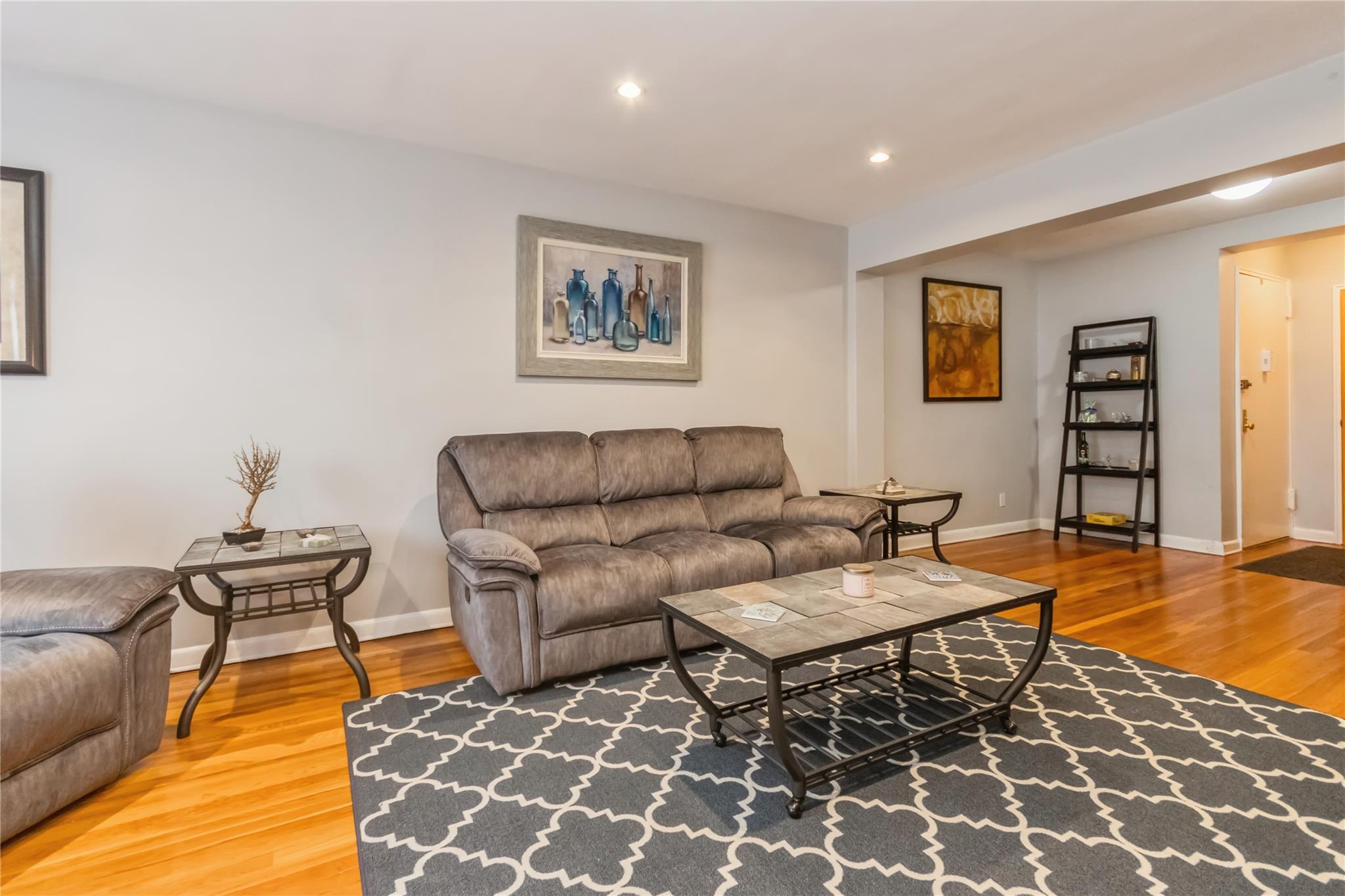 4 Sadore Lane #5L, Yonkers, New York image 3