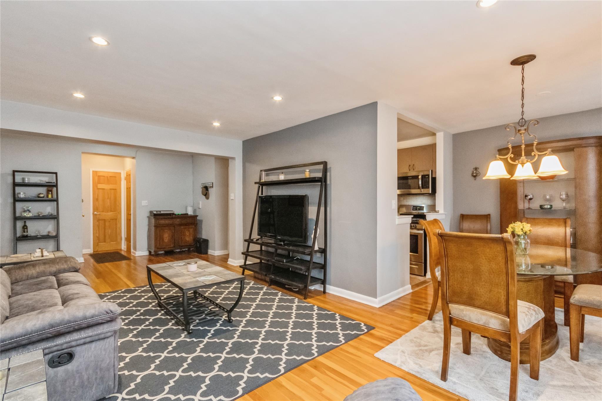 4 Sadore Lane #5L, Yonkers, New York image 6