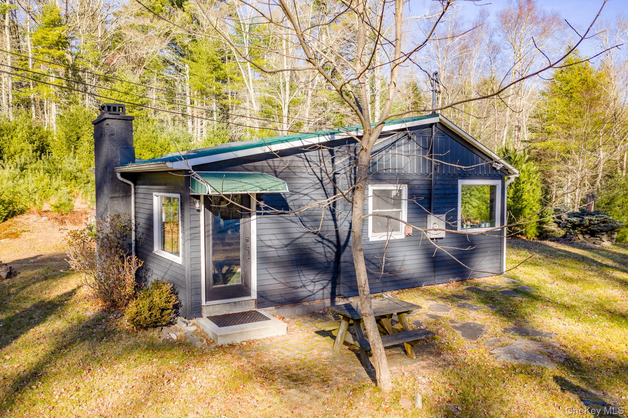 136 Yulan Barryville Road