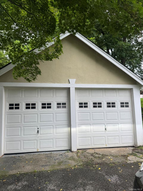 Photo for 237 8th Street Garage