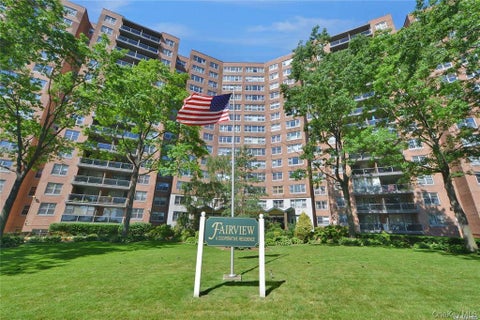 Homes For Sale - 61-20 Grand Central Parkway Pkwy #A307<br/> Forest Hills, NY 11375