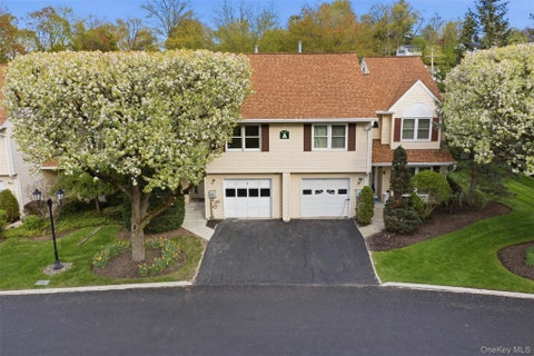 Condo For Sale - 4 Trevor Lake Drive<br/> Rockland County, Congers, NY 10920