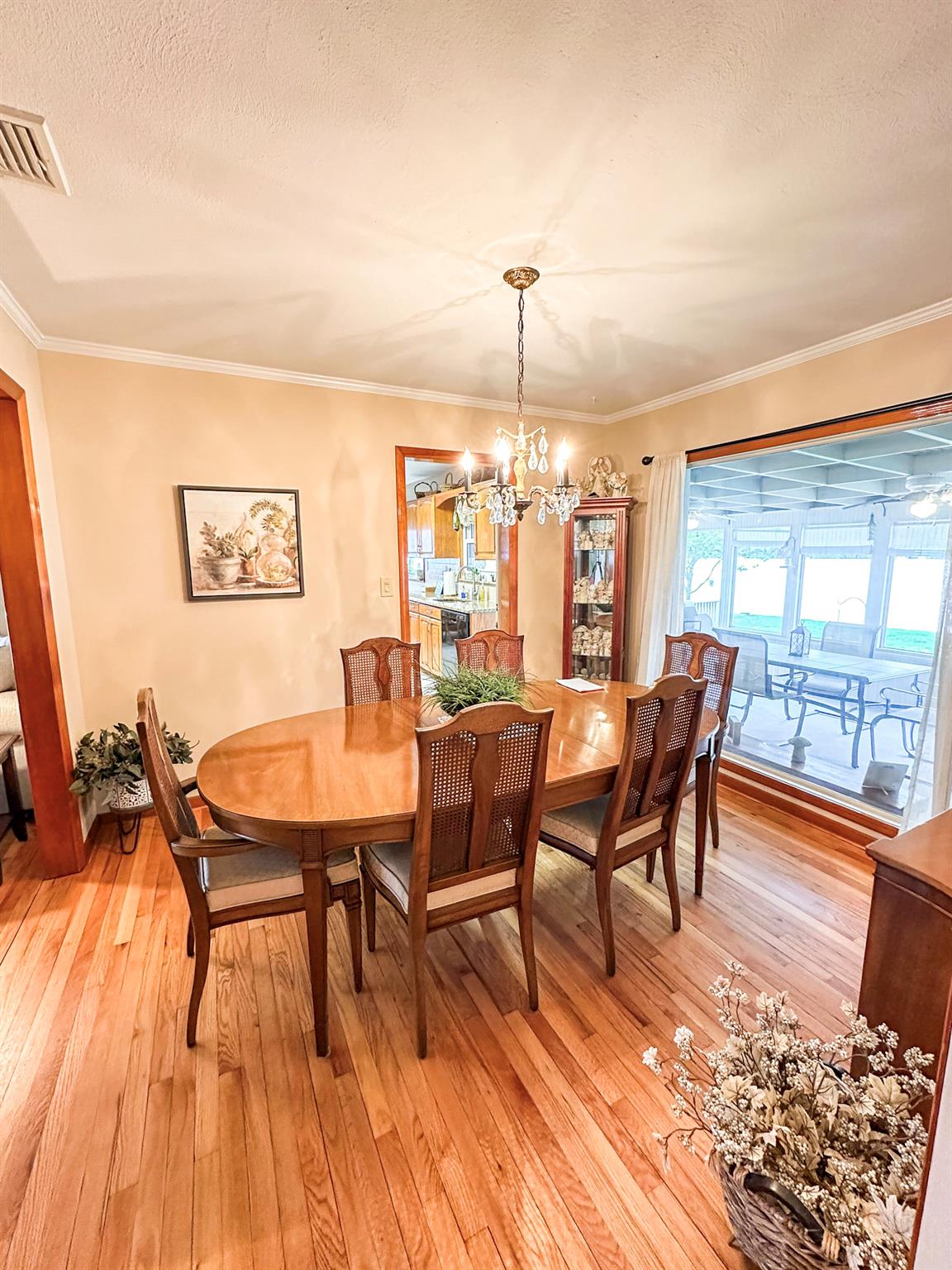 1214 Campbell Road, Wantagh, New York image 10