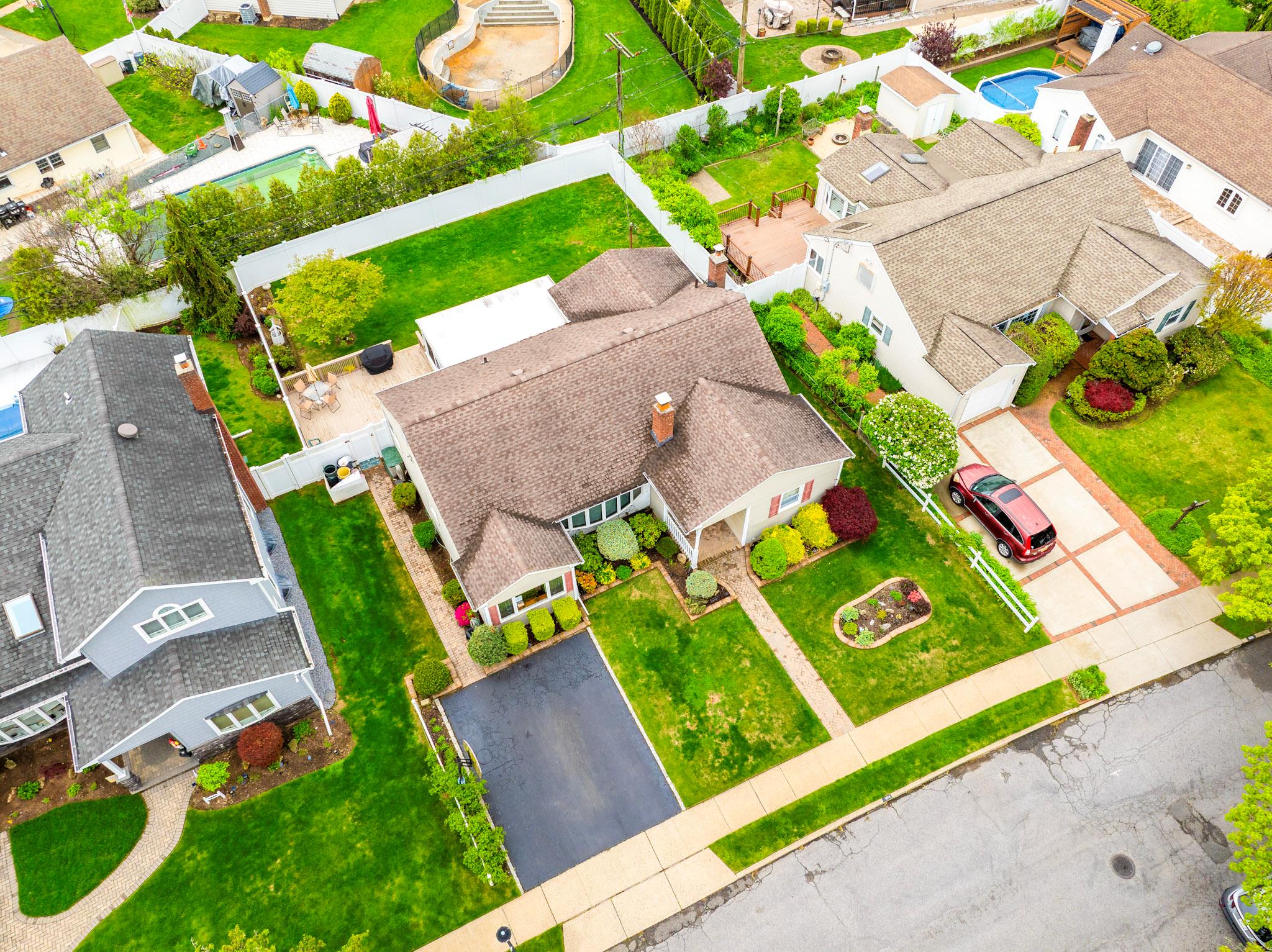 1214 Campbell Road, Wantagh, New York image 25
