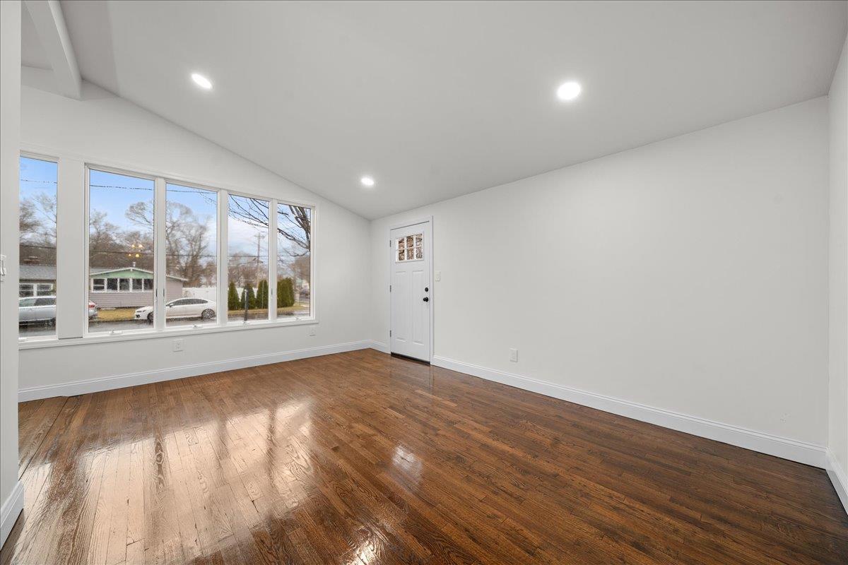 1 Cougar Court, Holtsville, New York image 9