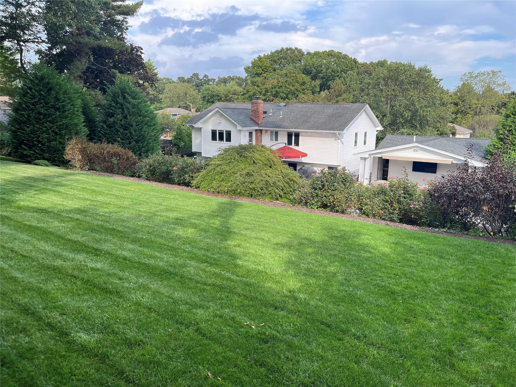 49 Cross Bow Lane, Commack, New York image 42