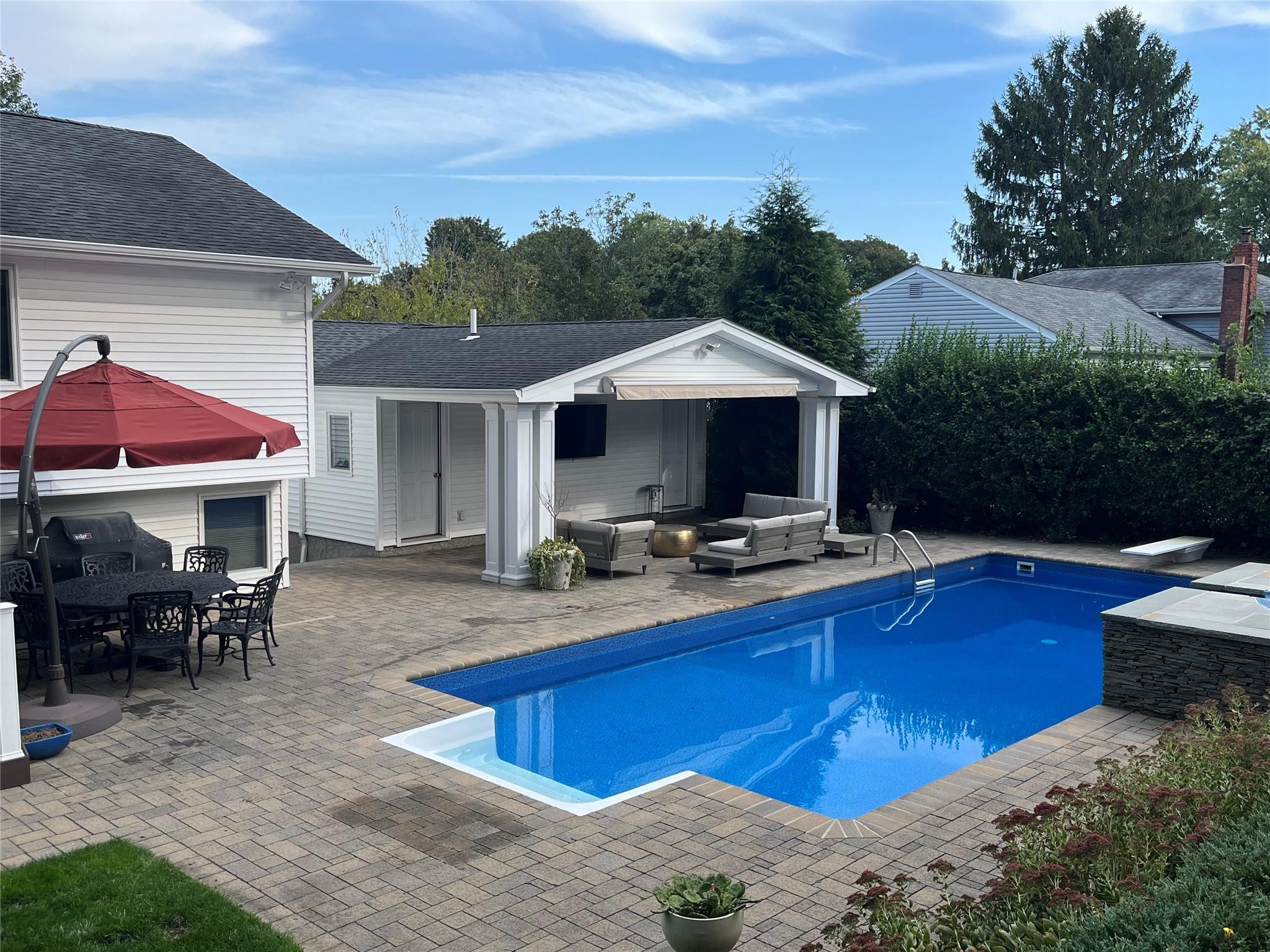 49 Cross Bow Lane, Commack, New York image 48