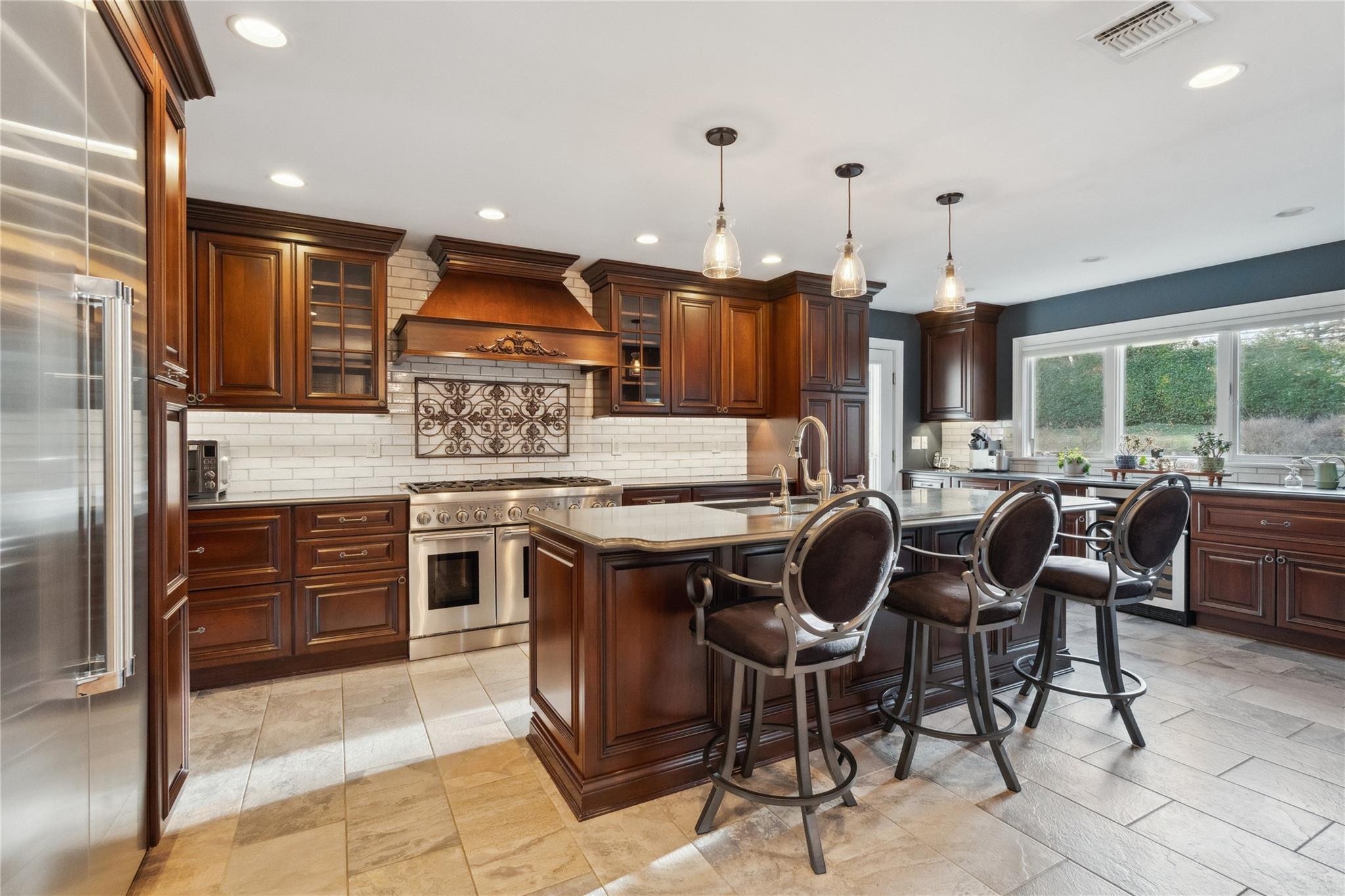 49 Cross Bow Lane, Commack, New York image 15