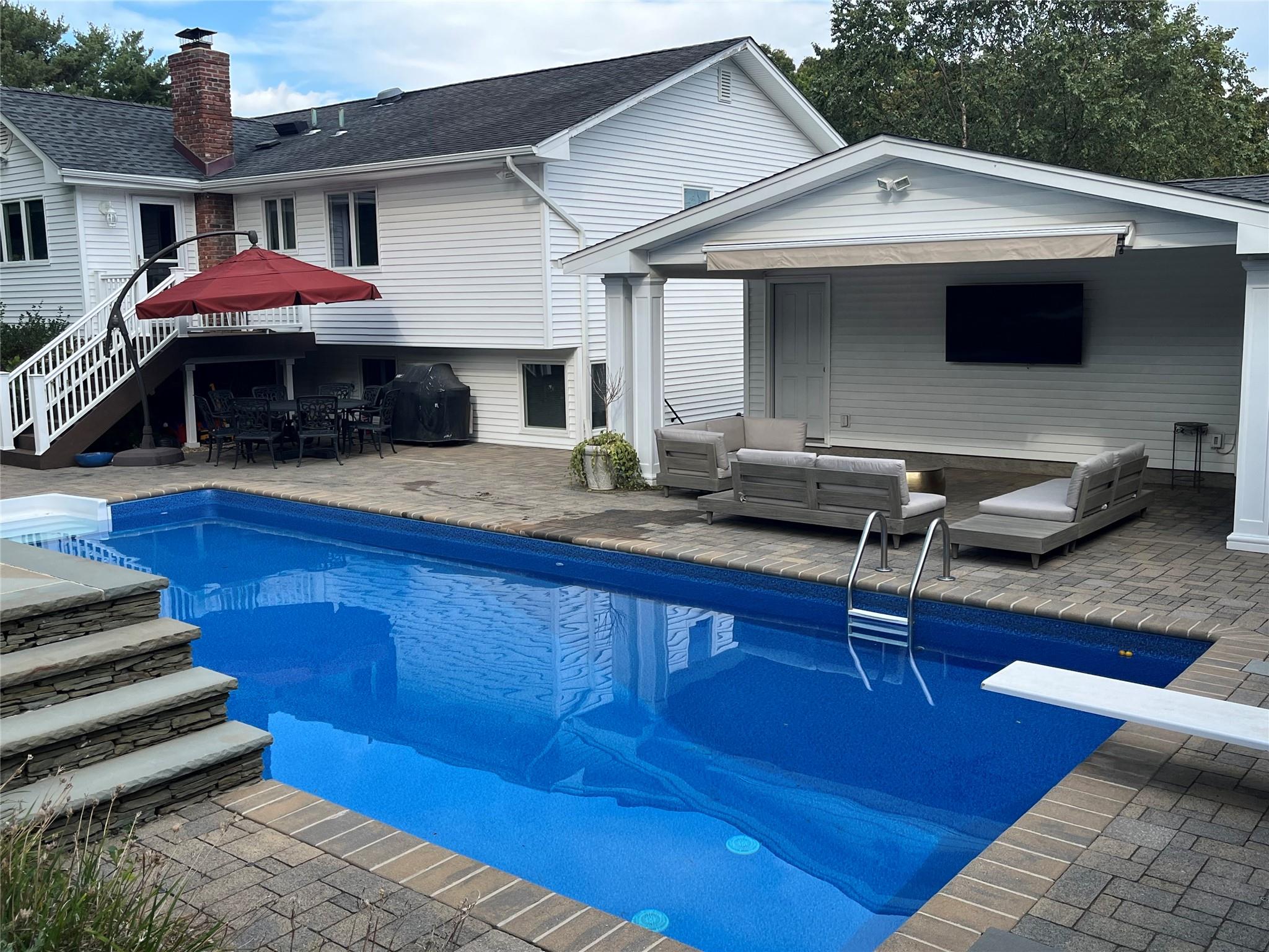 49 Cross Bow Lane, Commack, New York image 46
