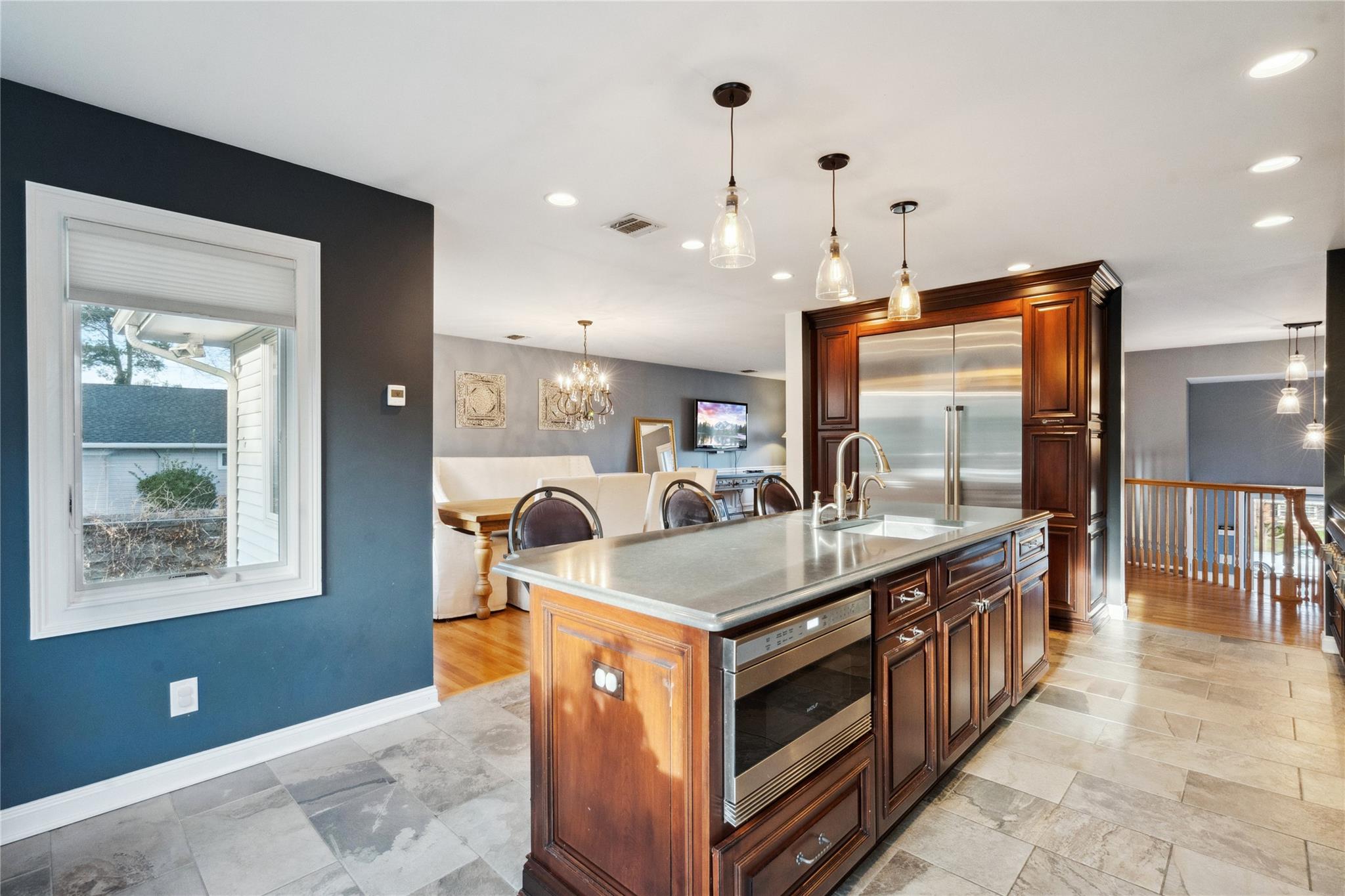 49 Cross Bow Lane, Commack, New York image 20