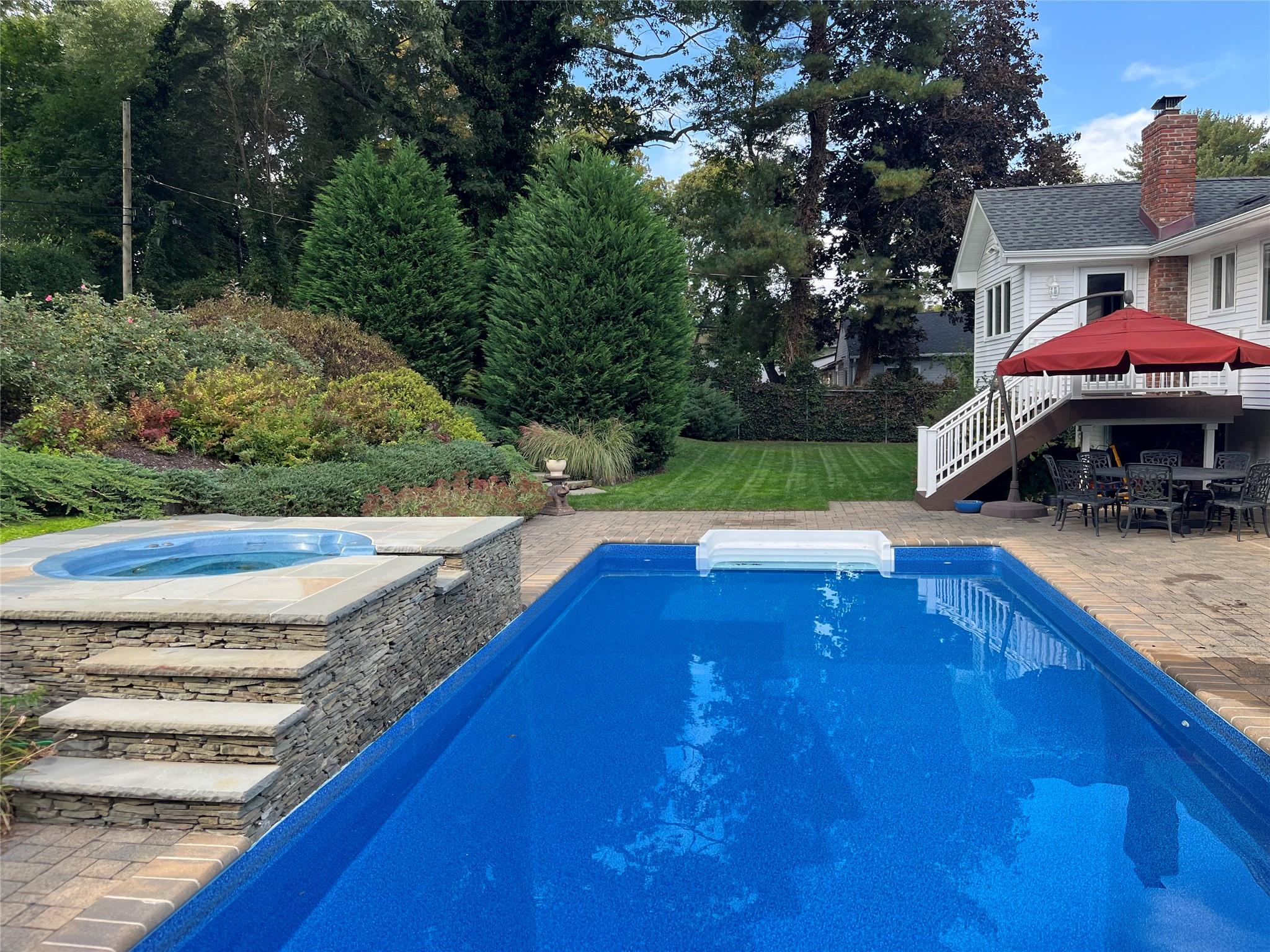 49 Cross Bow Lane, Commack, New York image 47