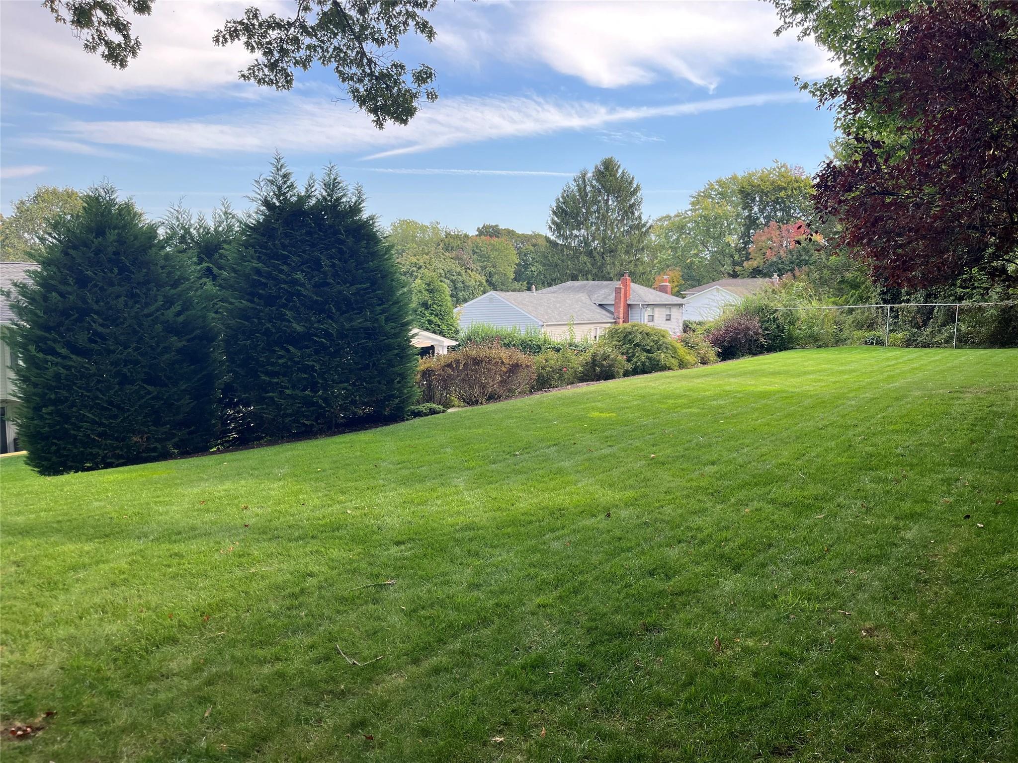 49 Cross Bow Lane, Commack, New York image 43