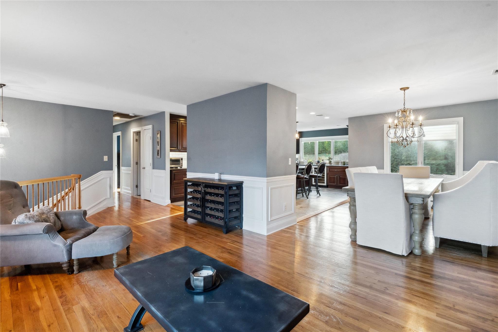 49 Cross Bow Lane, Commack, New York image 11