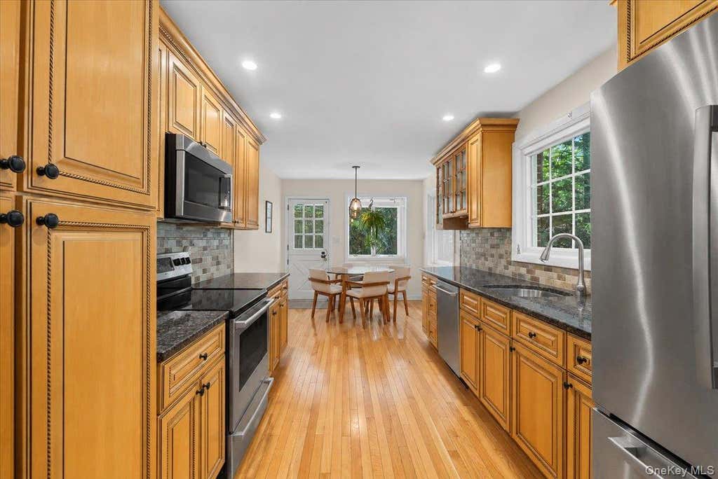 Photo of 254 Farrington Avenue, Sleepy Hollow, NY 10591 (MLS # 1040148)