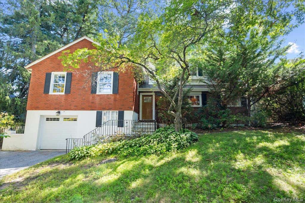 Photo of 254 Farrington Avenue, Sleepy Hollow, NY 10591 (MLS # 1040148)