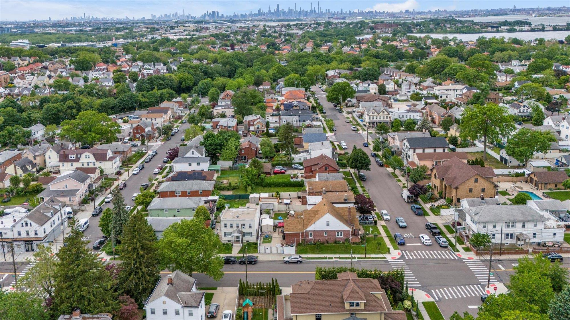 149-02 11 Avenue, Whitestone, New York image 49