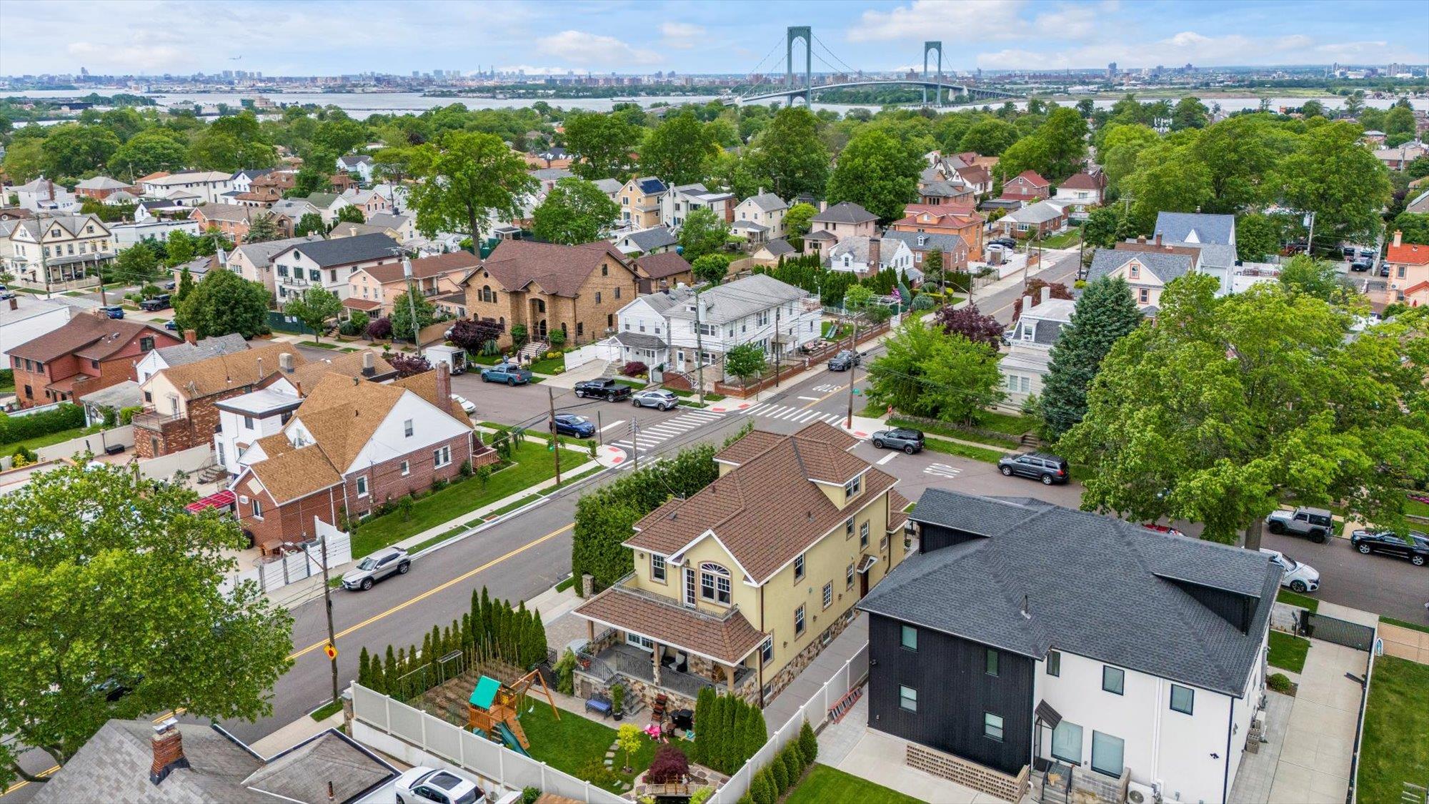 149-02 11 Avenue, Whitestone, New York image 48