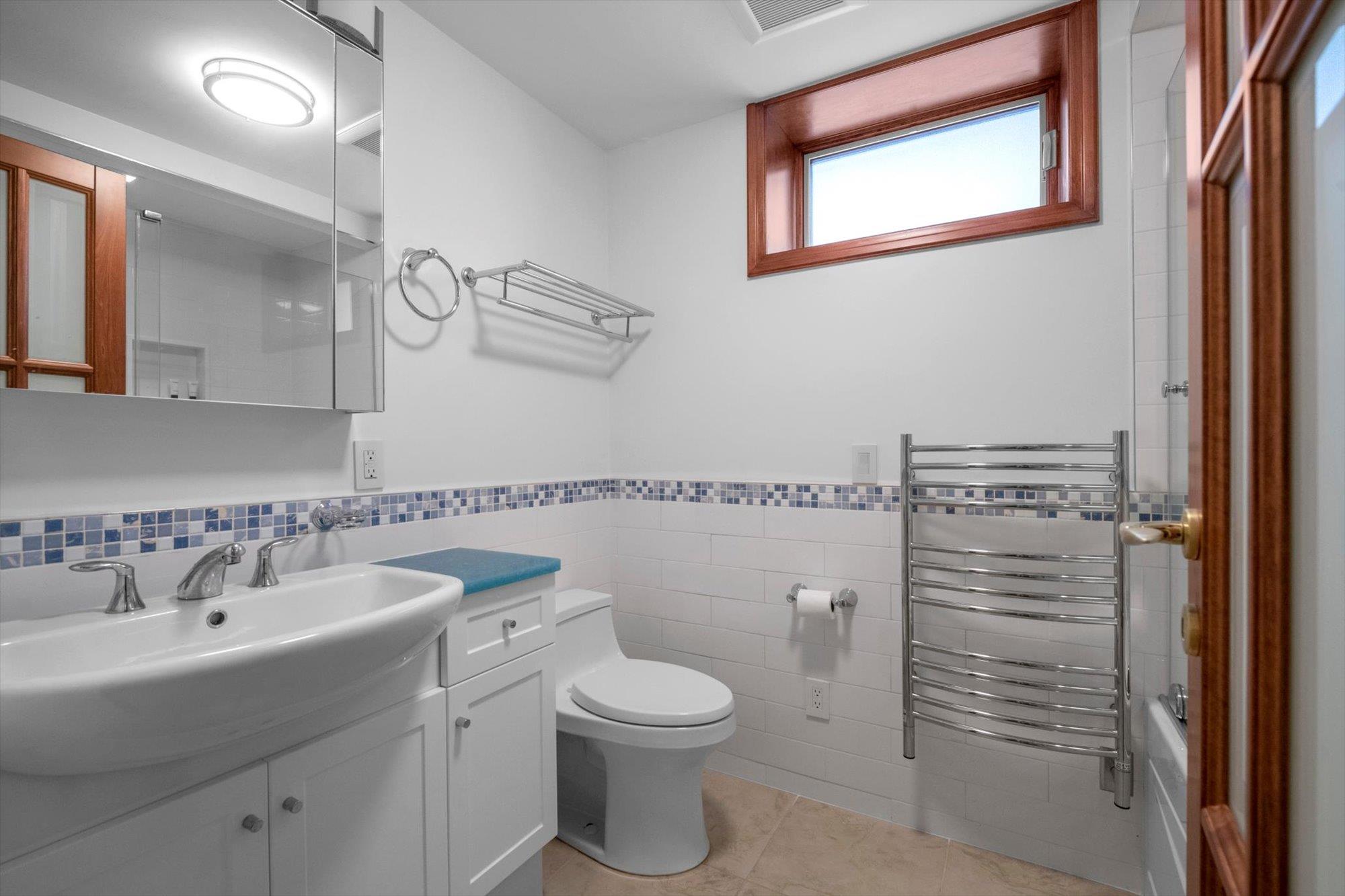 149-02 11 Avenue, Whitestone, New York image 32