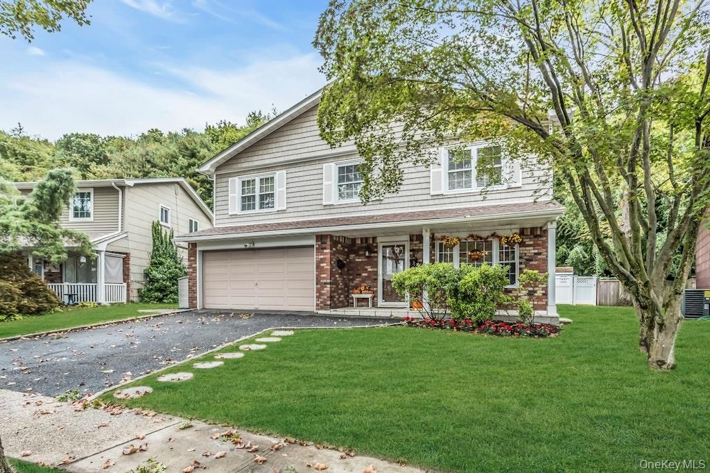Photo of 159 Soundview Drive, Port Washington, NY 11050 (MLS # 922134)