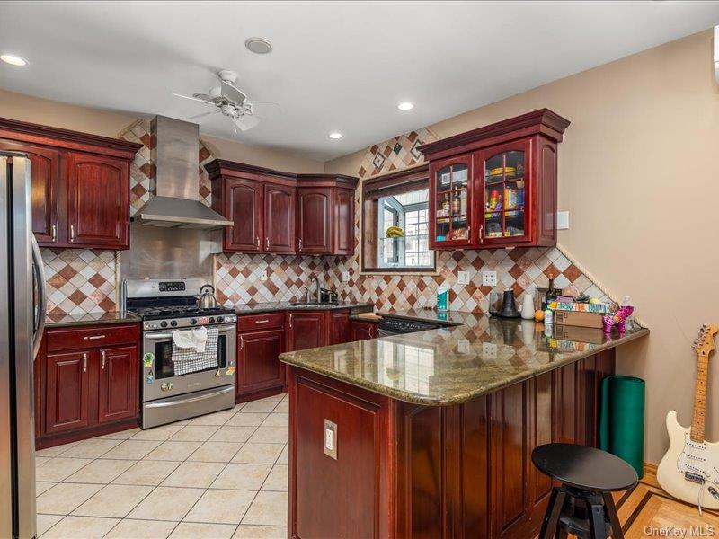 63-47 74th Street - Photo 4