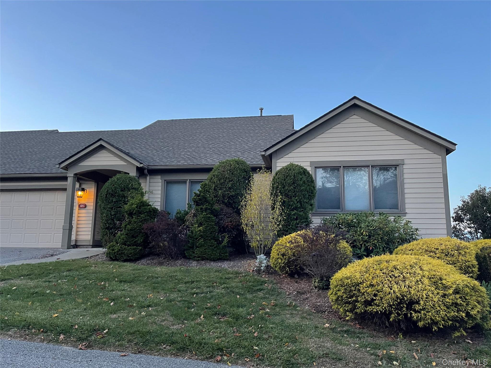 418 Heritage Hills C