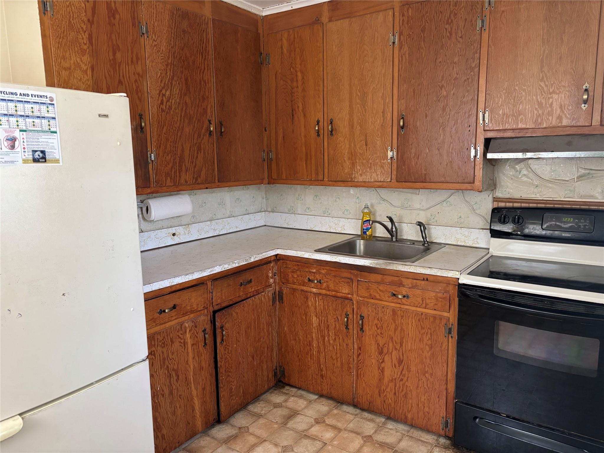 11 Yonda Drive, Sayville, New York image 6
