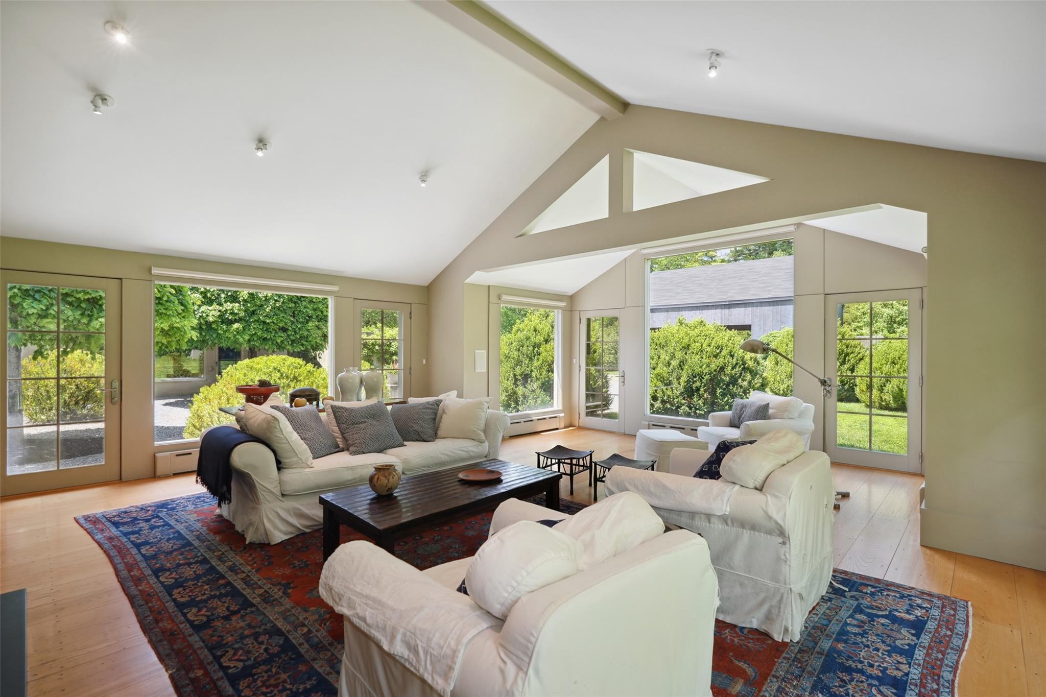 432 Cantitoe Street, Bedford, New York image 12