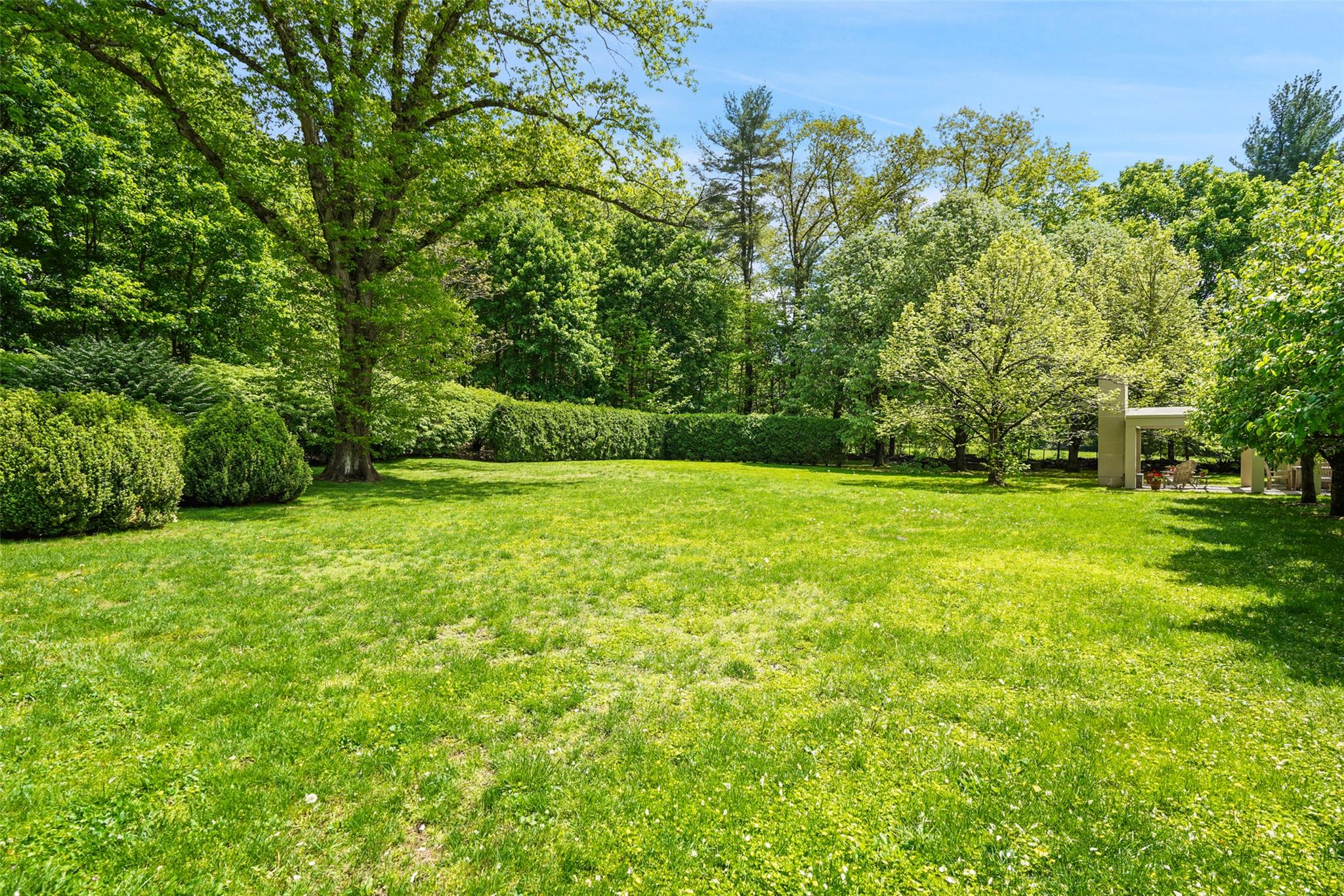 432 Cantitoe Street, Bedford, New York image 8