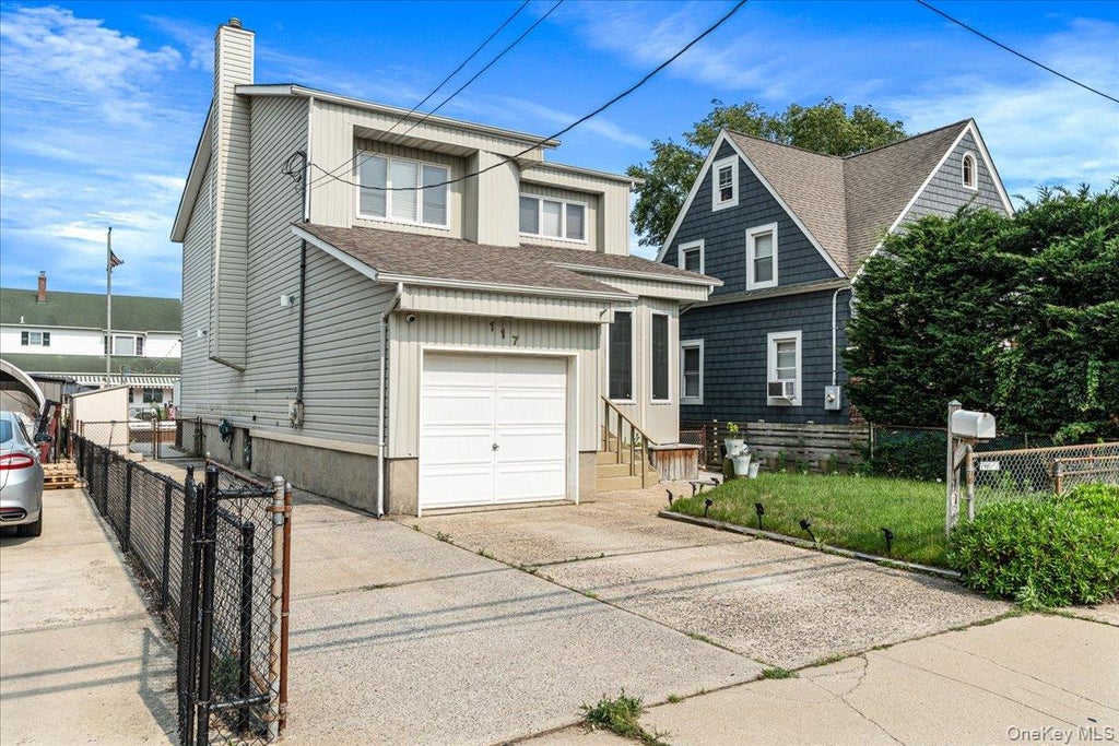 Photo of 117 Gordon Place, Freeport, NY 11520 (MLS # 1029360)
