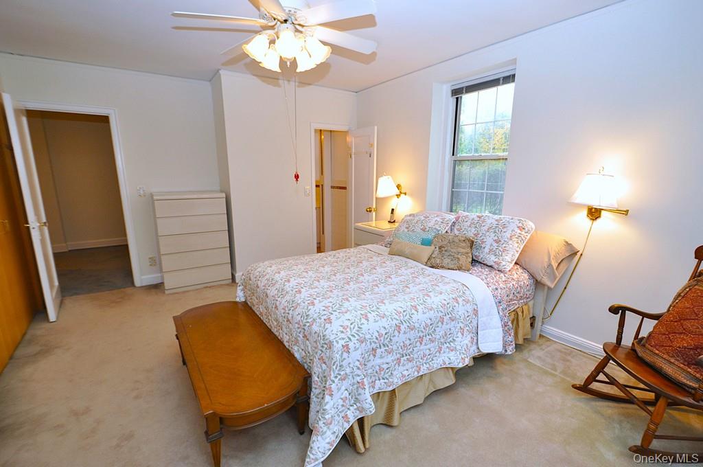 Scarsdale, New York 10583, United States, 2 Bedrooms Bedrooms, ,2 BathroomsBathrooms,Residential,Active,235020