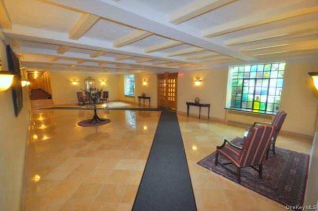 Scarsdale, New York 10583, United States, 2 Bedrooms Bedrooms, ,2 BathroomsBathrooms,Residential,Active,235020