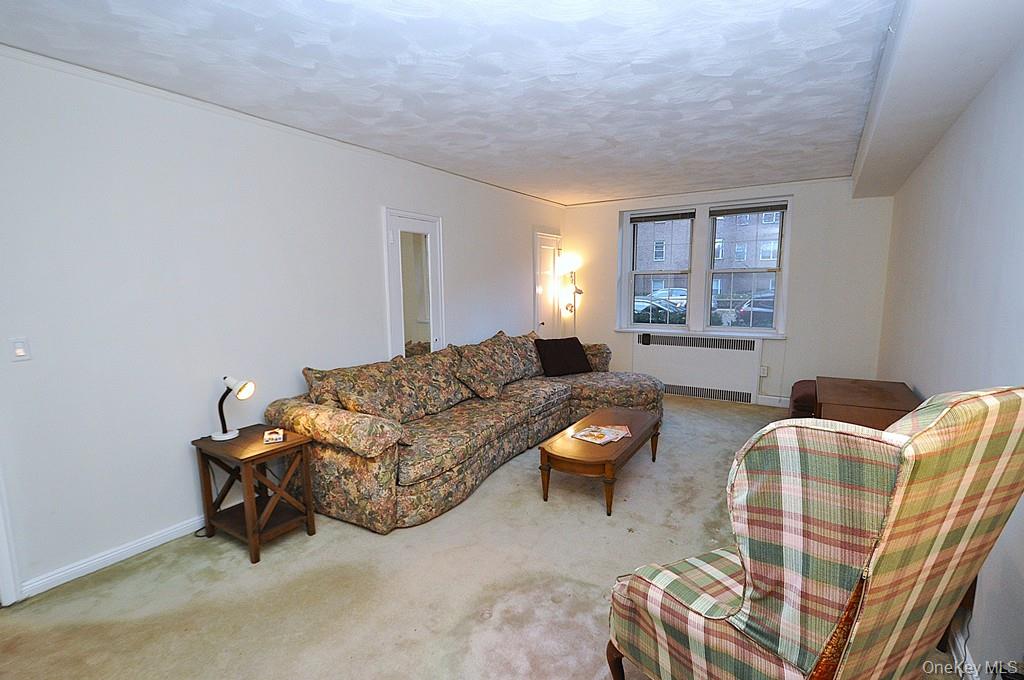 Scarsdale, New York 10583, United States, 2 Bedrooms Bedrooms, ,2 BathroomsBathrooms,Residential,Active,235020