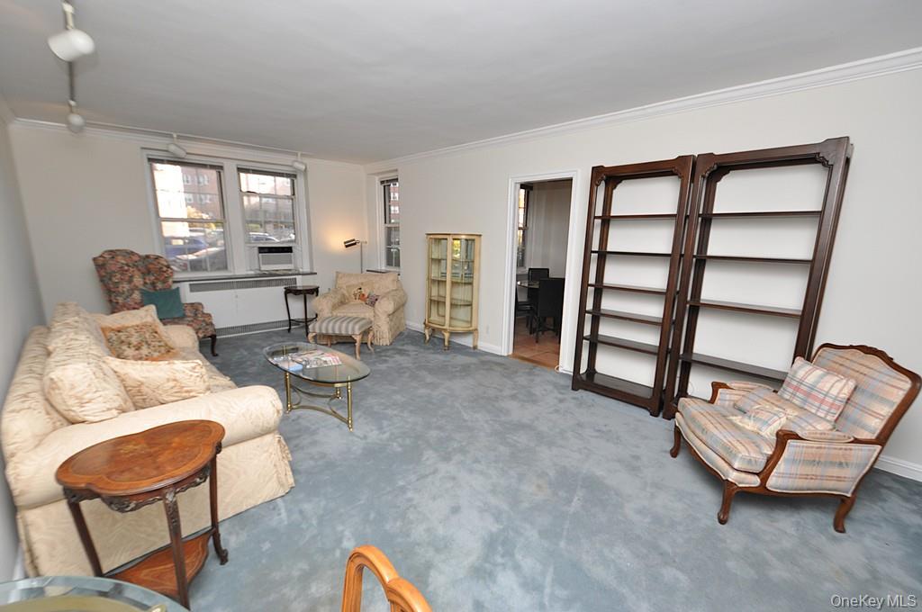 Scarsdale, New York 10583, United States, 2 Bedrooms Bedrooms, ,2 BathroomsBathrooms,Residential,Active,235020