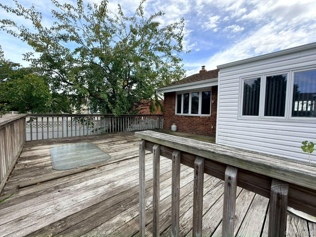 Photo of 925 Northern Boulevard, Baldwin, NY 11510 (MLS # 1053026)