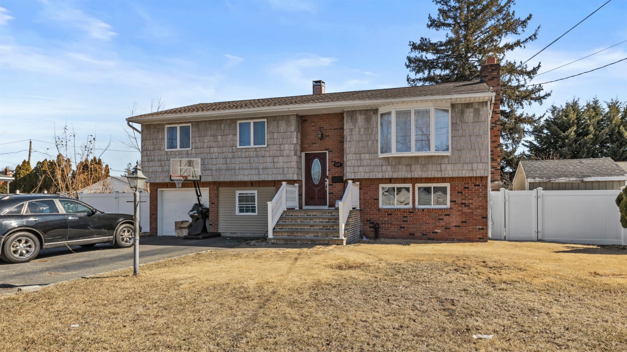 117 Osceola Avenue, Deer Park, New York image 1