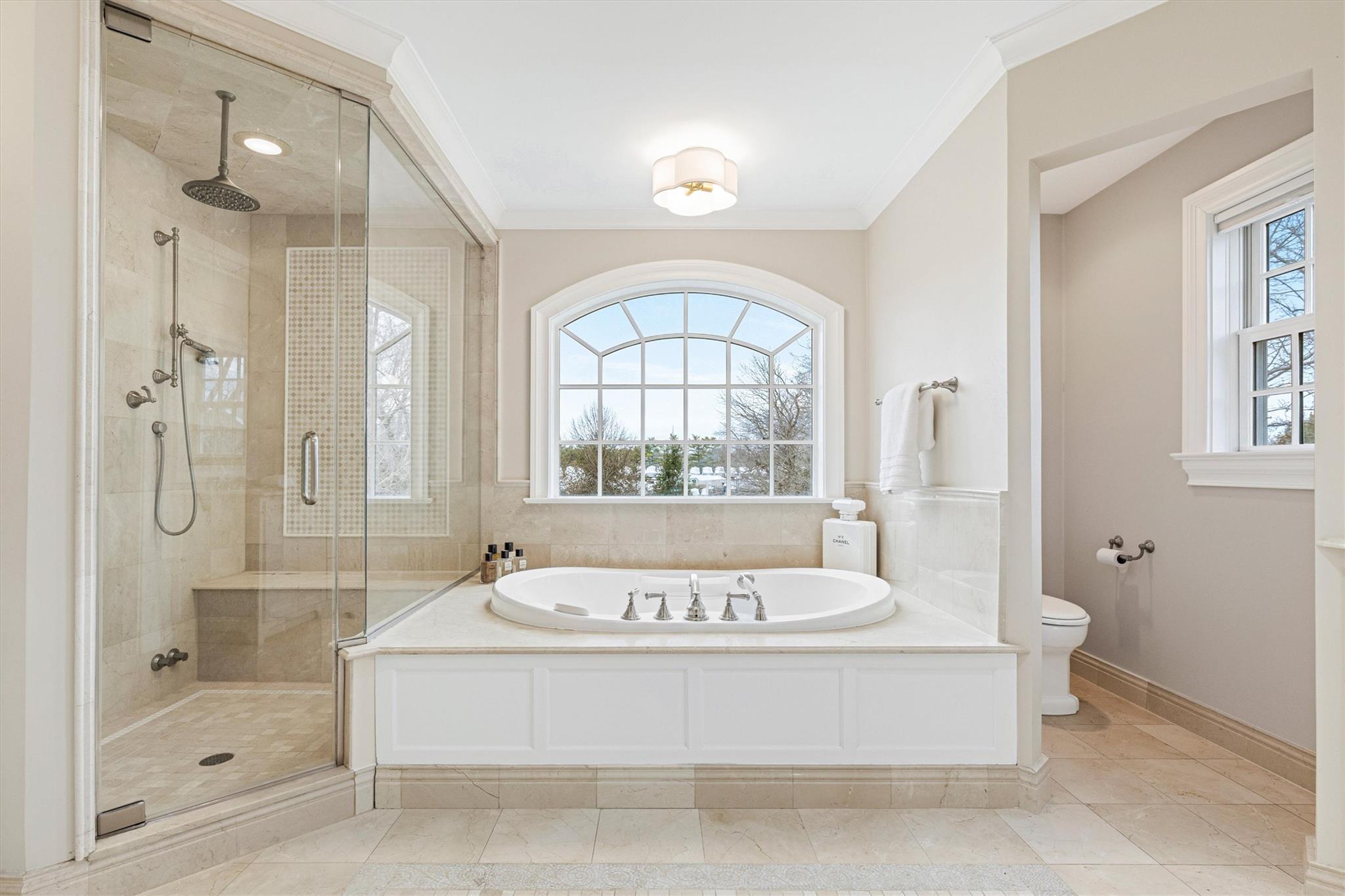 803 Oakwood Road, Mamaroneck, New York image 20