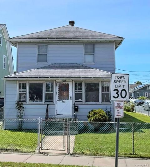 Photo of 303 Bayview Avenue, Inwood, NY 11096 (MLS # 928009)