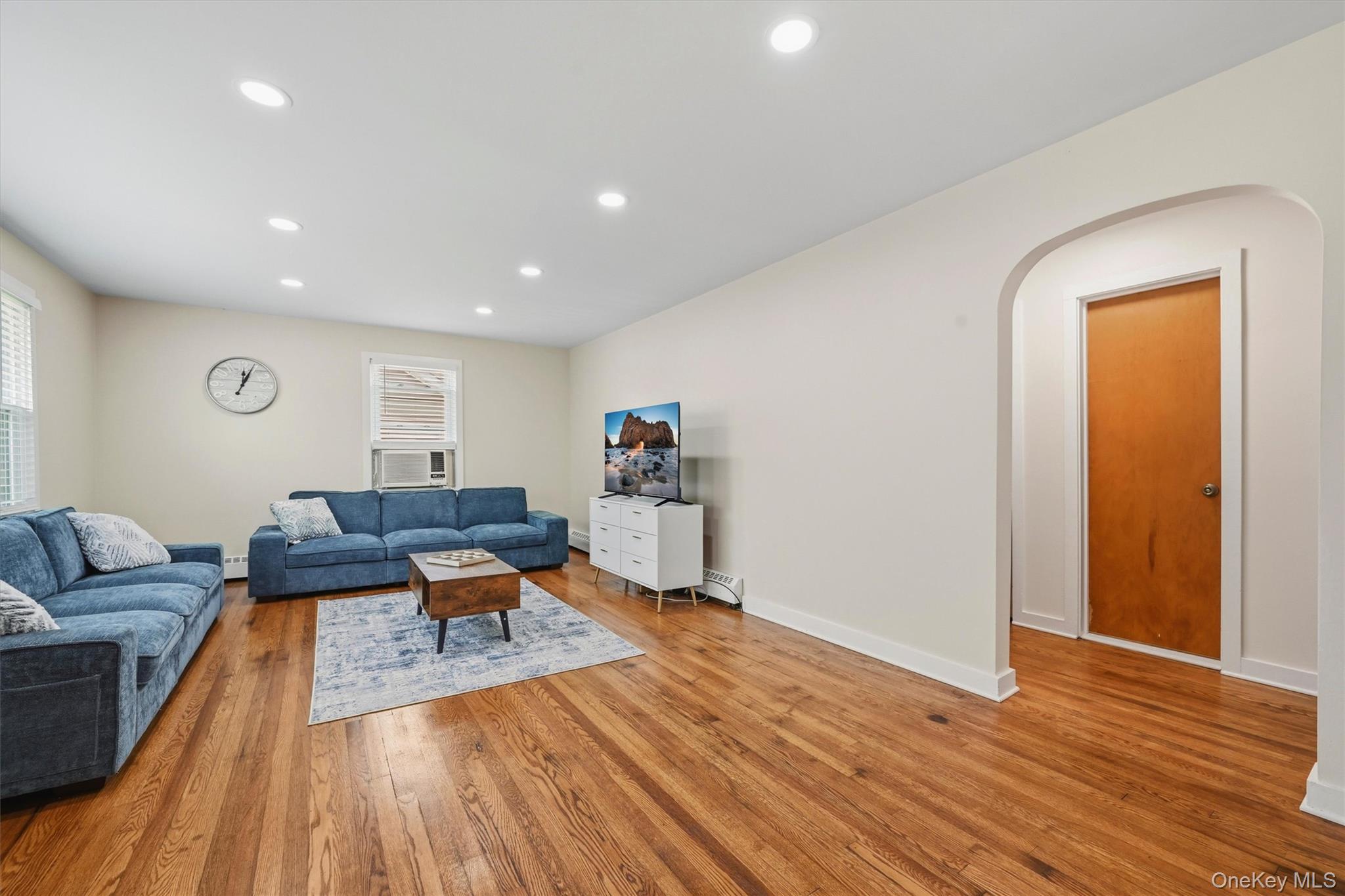 21 Hillside Avenue