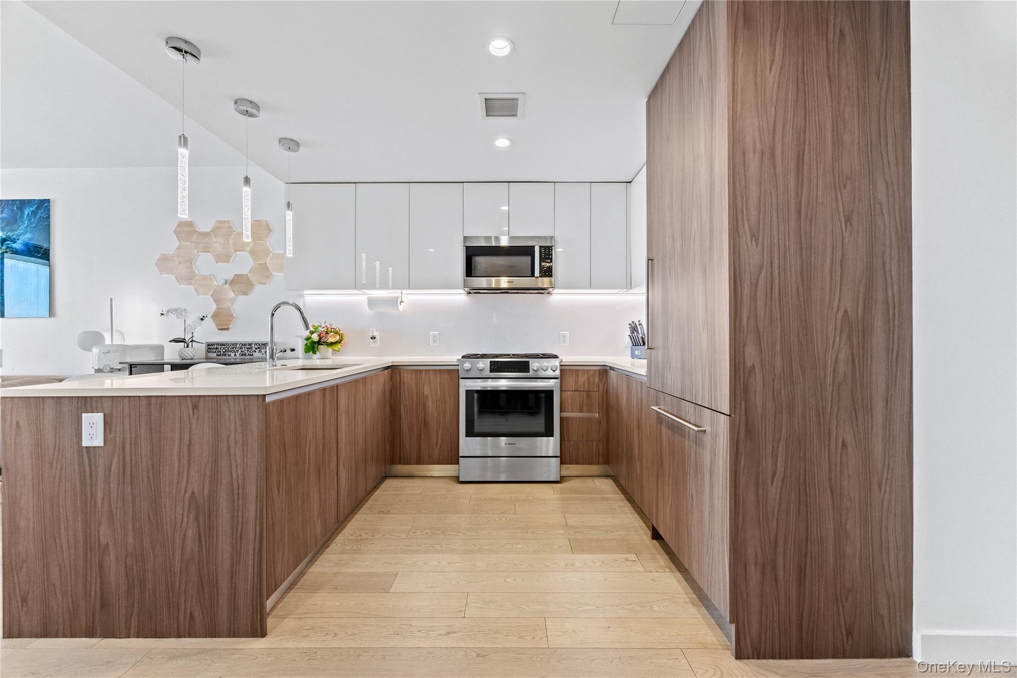 13101 40th Road Penthouse 3T