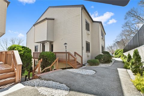 Condo For Sale - 105 Village Drive<br/> Brewster, NY 10509