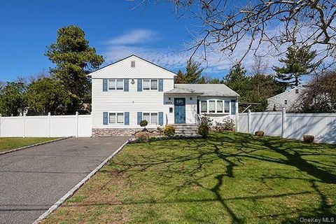 1084 Hicksville Road Massapequa Park NY 11758