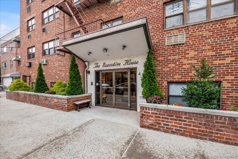 Homes For Sale - 4200 Herkimer Place #6C<br/> Bronx, NY 10470