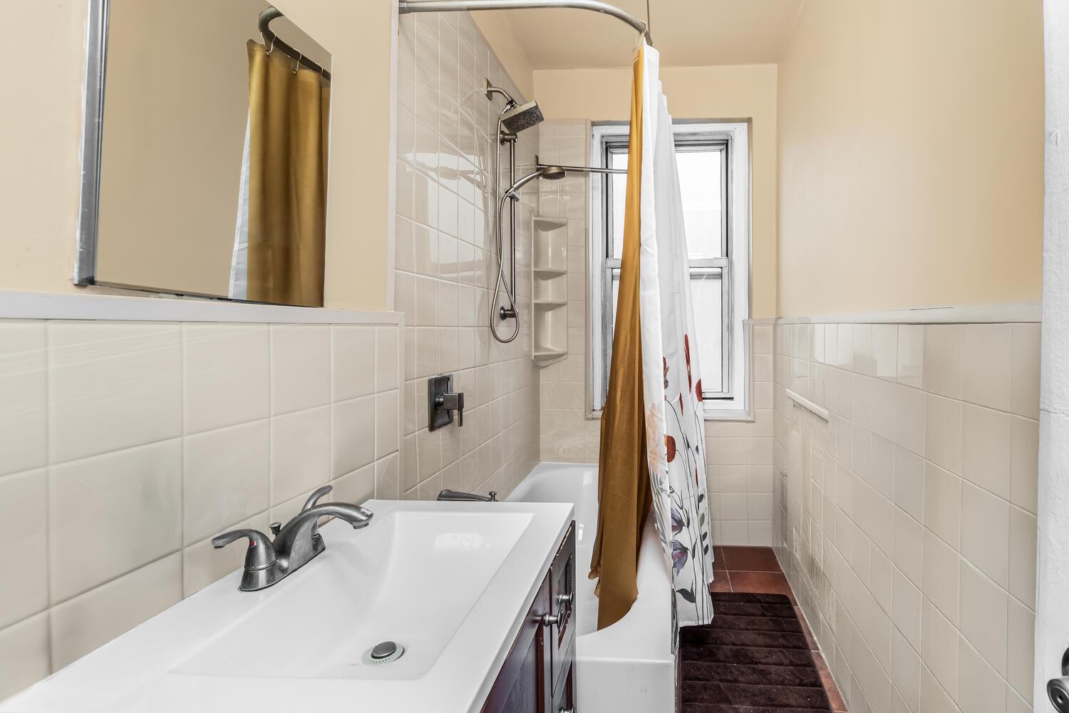 Photo 1 of Pelham Parkway 415, Bronx, New York, $210,000, Web #: 836454