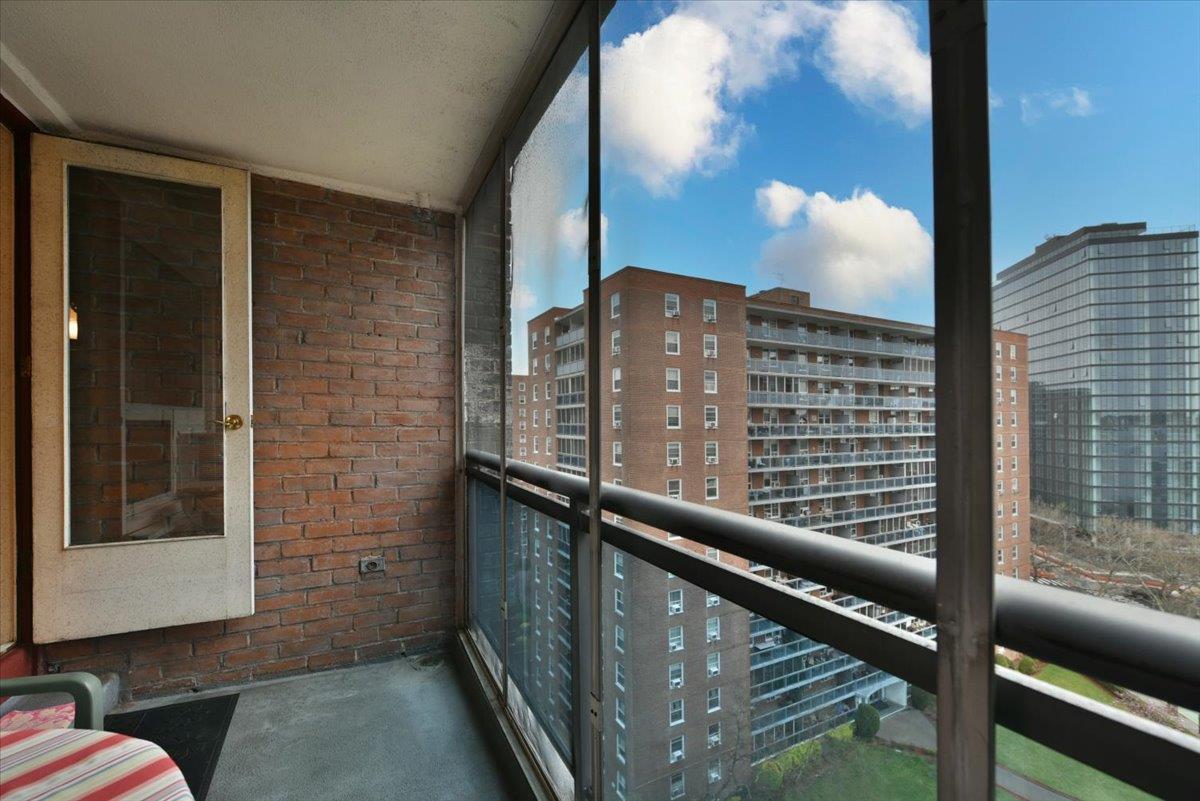97-07 63 Road #11H, Rego Park, New York image 17