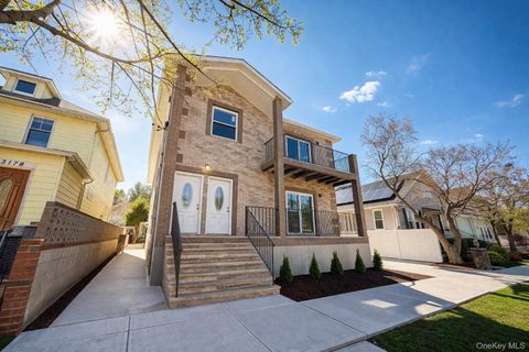 Multifamily For Sale - 3174 Valhalla Drive<br/> Bronx, NY 10465