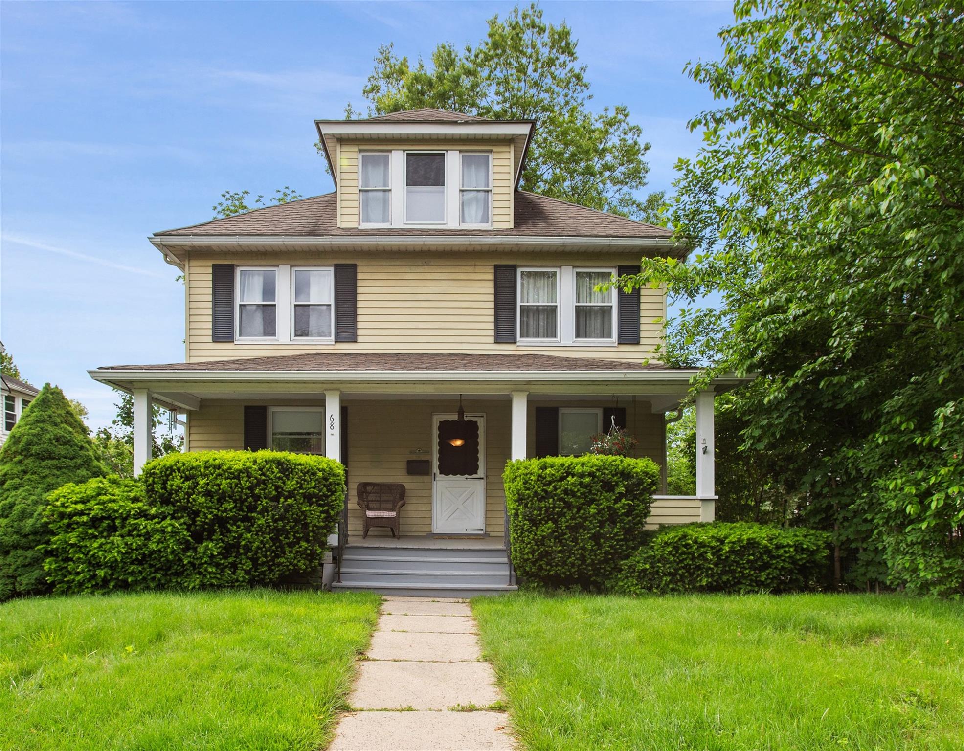 68 Boltis Street, Mount Kisco, New York image 1