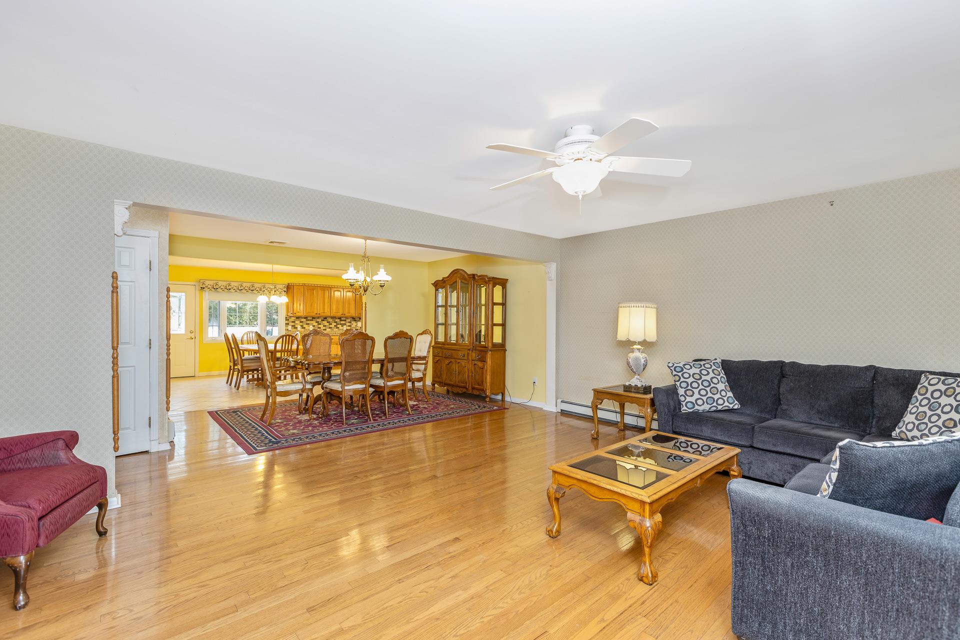 3 Shelbourne Lane, Stony Brook, New York image 4